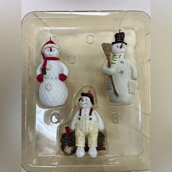 Set of 3 Hallmark Keepsake Snowman Christmas Ornaments. - Picture 4 of 11